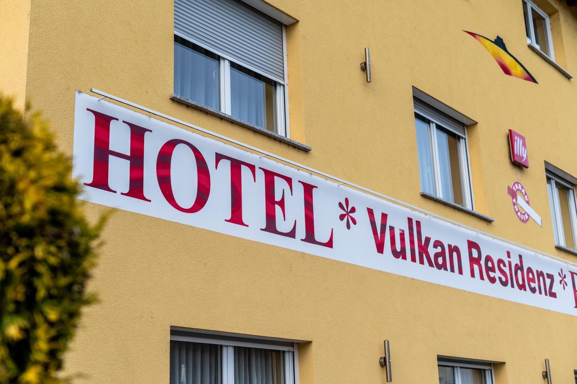 Vulkan Residenz Hotel I Self Check-In Schwarzautal エクステリア 写真