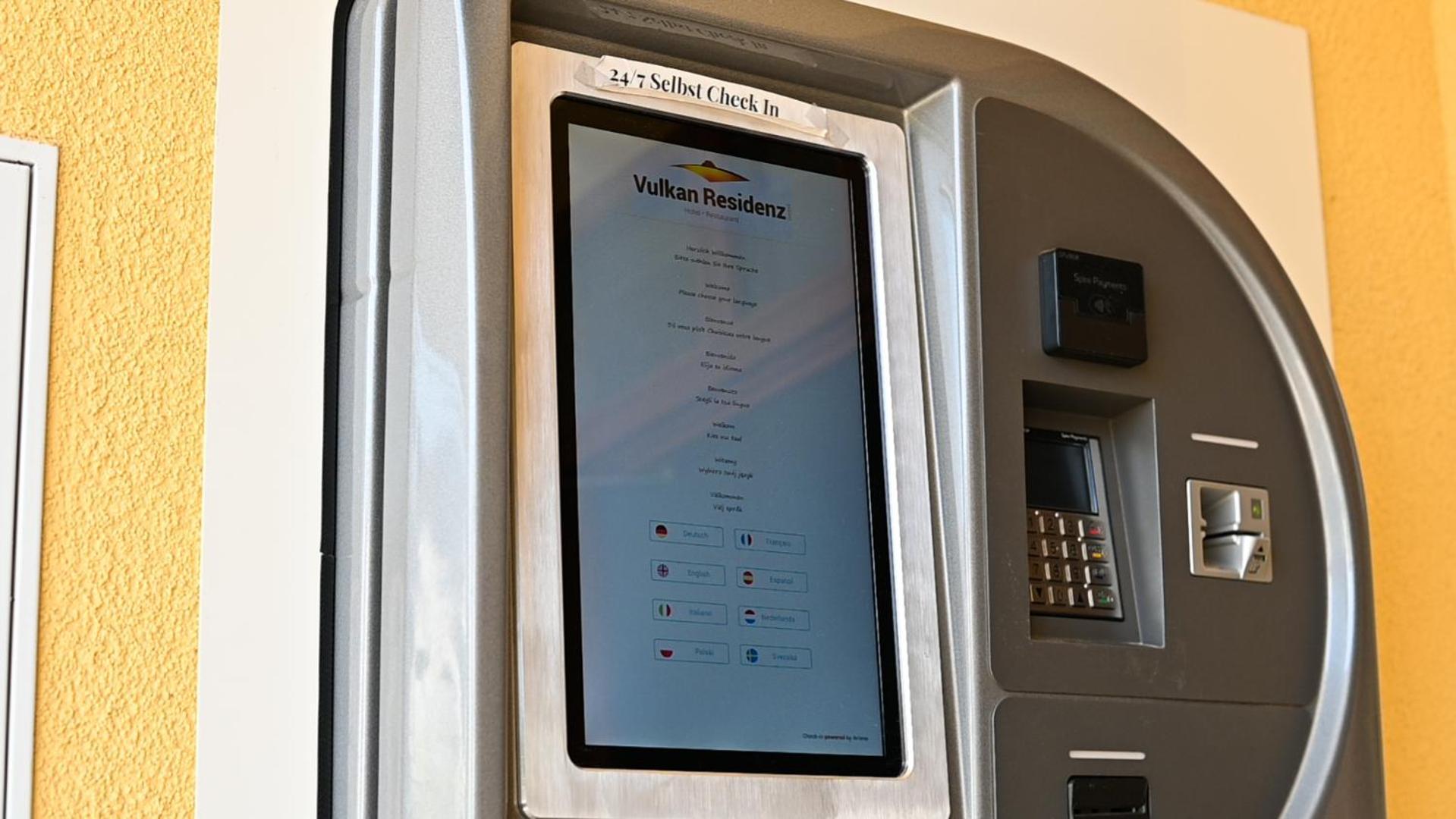 Vulkan Residenz Hotel I Self Check-In Schwarzautal エクステリア 写真
