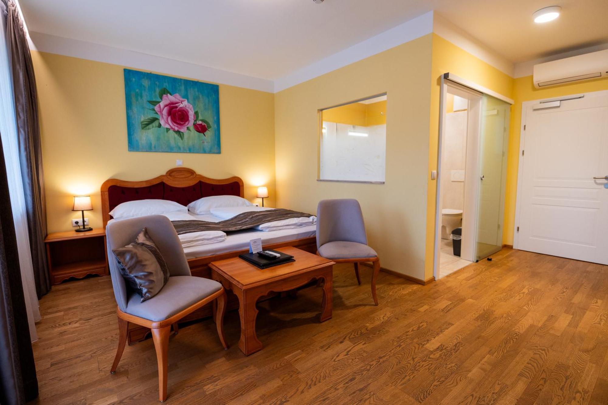 Vulkan Residenz Hotel I Self Check-In Schwarzautal 部屋 写真